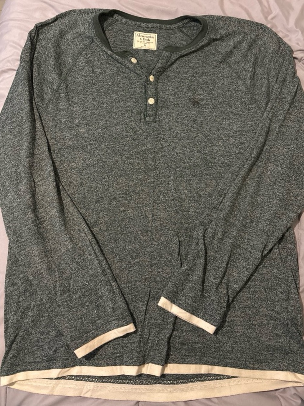 Abercrombie & Fitch Men's Dark Heather Gray Long-Sleeve Henley